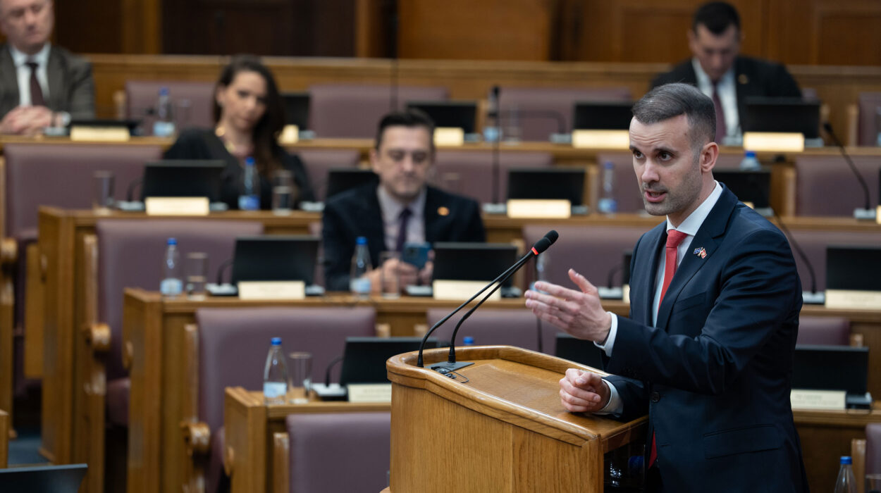 Premijerski sat: Milojko Spajić (FOTO: Skupština CG)